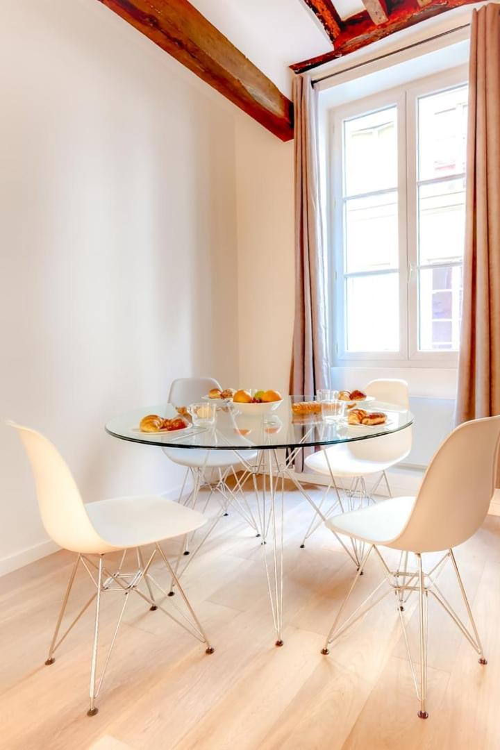 Appartamento Guestready - Stylish Flat In The Heart Of Parigi Esterno foto